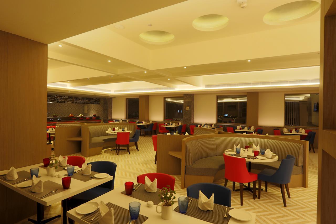 Hotel Ramada By Wyndham Lucknow Hotel And Convention Center Lucknow